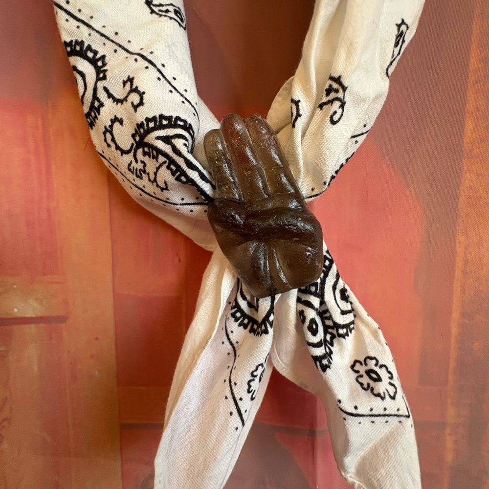 Vintage Abstract Hand Resin Scarf Slide - Picture 2 of 4